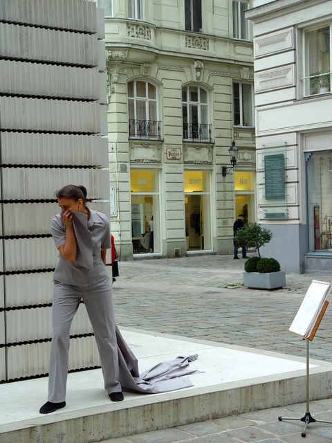 nytimes_performance_vienna_performance_a